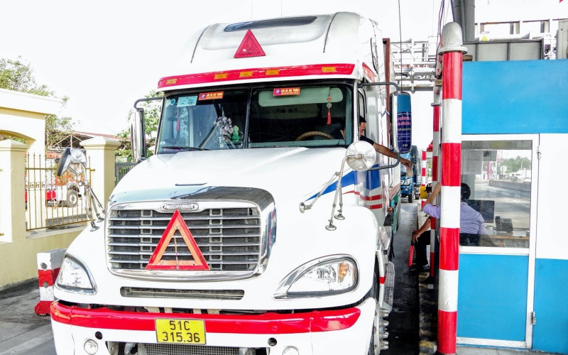 Khoảng 30 nghìn lượt xe lưu thông qua hầm Hải Vân trong 2 ngày nghỉ lễ ảnh 1 Khoảng 30 nghìn lượt xe lưu thông qua hầm Hải Vân trong 2 ngày nghỉ lễ -0