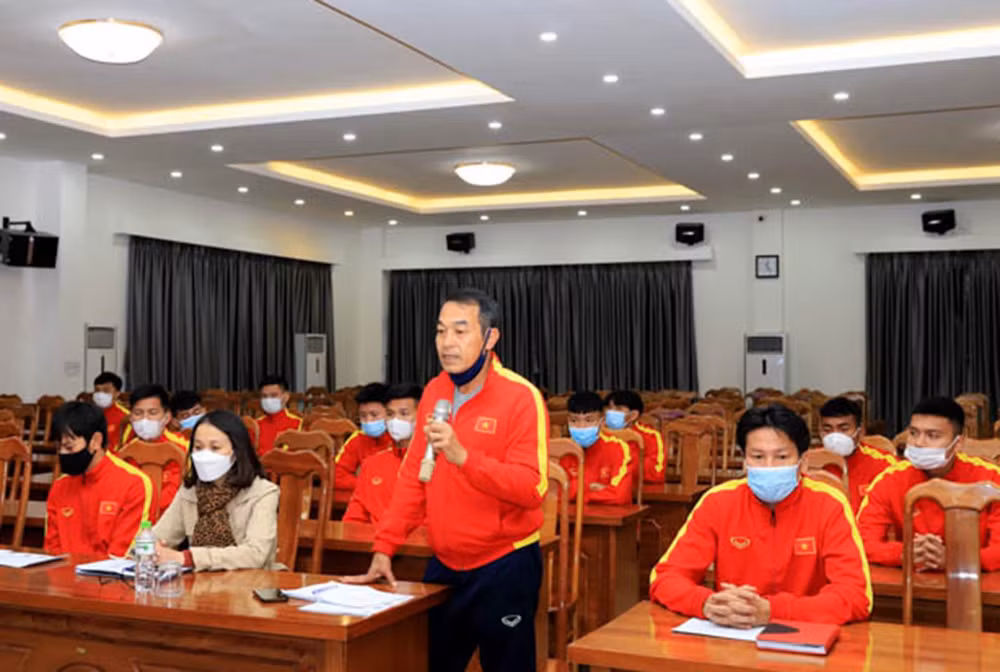 Gặp mặt và giao nhiệm vụ cho đội tuyển U23 quốc gia -0