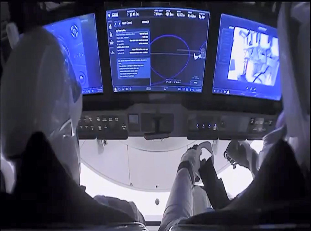 Hai phi hành gia ISS trở về trái đất trên tàu SpaceX ảnh 2 Hai phi hành gia ISS trở về trái đất trên tàu SpaceX -0