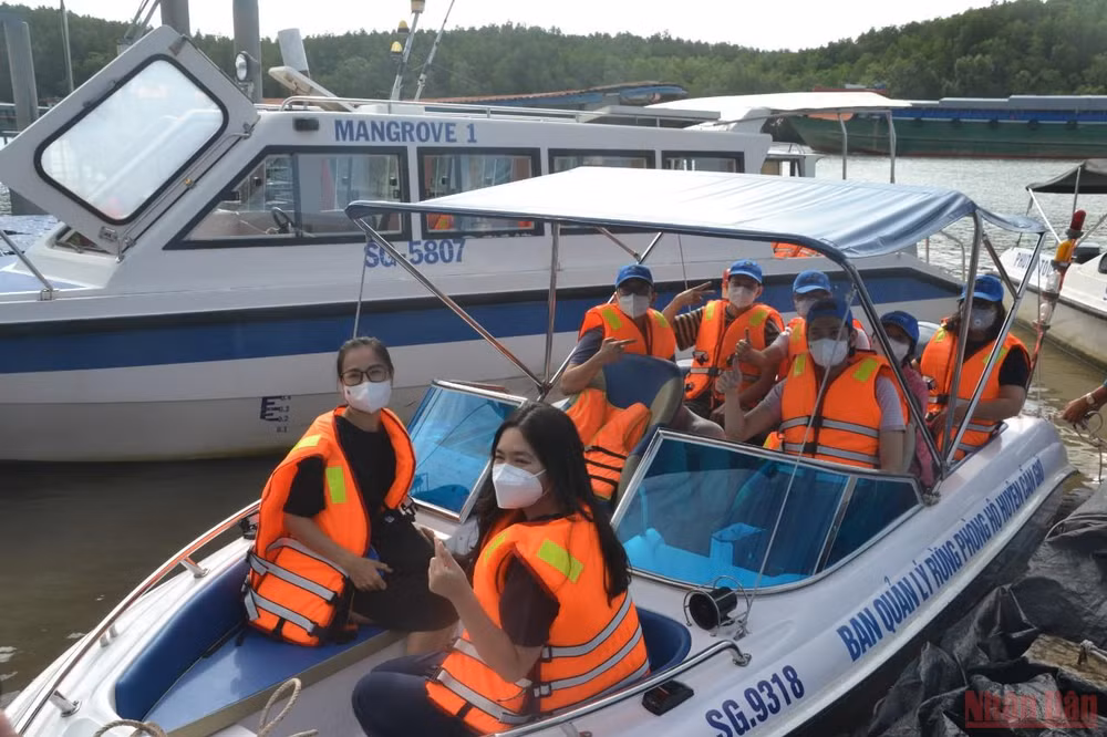 Một ngày đáng nhớ của lực lượng tuyến đầu tại “vùng xanh” Cần Giờ -0