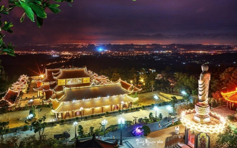 Phát triển kinh tế - du lịch ban đêm định hướng mũi nhọn của thành phố Uông Bí. ub2-1615969083593.jpg