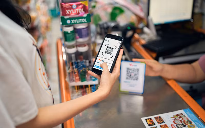 Thanh toán thuận tiện qua quét mã VietQR. (Ảnh QUỲNH ANH) 