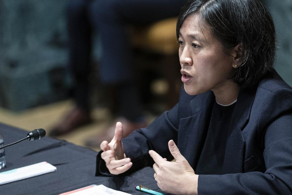 Đại diện Thương mại Mỹ, bà Katherine Tai. Ảnh: AP. Mỹ ủng hộ từ bỏ bản quyền vaccine Covid-19: Thế giới gần hơn bước đạt đồng thuận -0