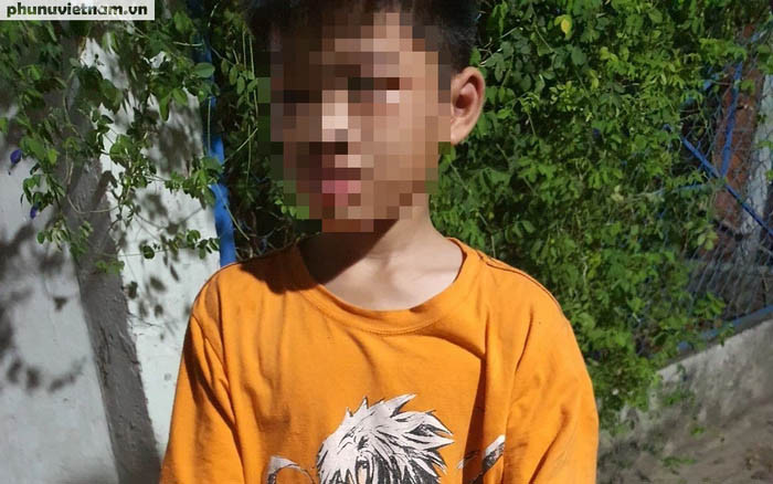 Bé H.A bị cha ruột đánh (Ảnh: Báo Phụ nữ Việt Nam)