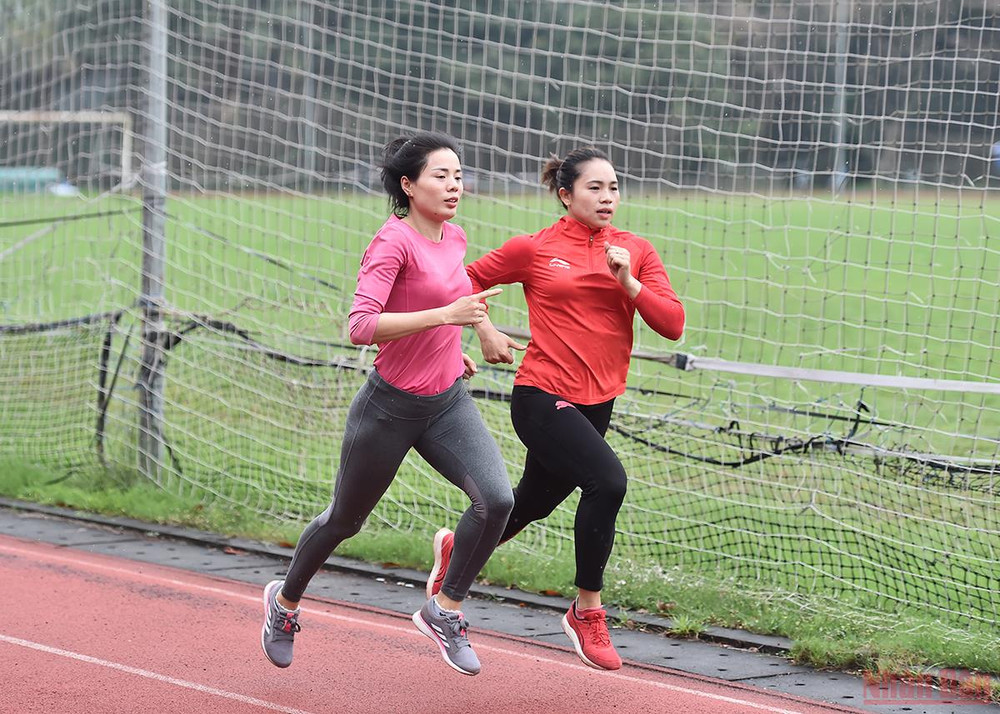 Lần thứ 4 liên tiếp tham dự SEA Games, Nguyễn Thị Huyền tiếp tục là niềm hy vọng vàng của điền kinh Việt Nam. Trọng trách môn Thể thao nữ hoàng -0