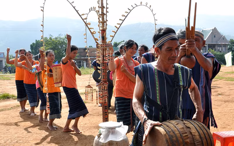 Kể&nbsp;chuyện già làng Tây Nguyên -0