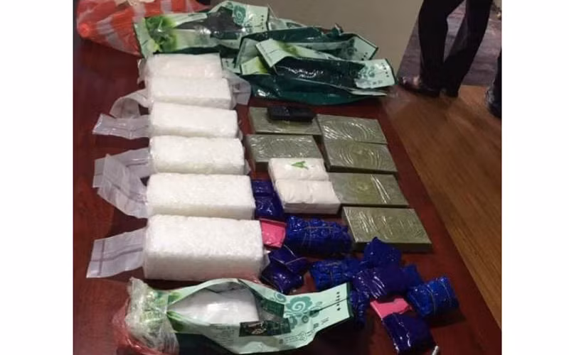 Thái Bình bắt hai đối tượng, thu giữ 13 bánh heroin cùng nhiều tang vật -0