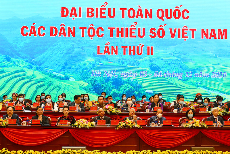 Đoàn Chủ tịch tại Đại hội. (Ảnh: NGUYÊN KHOA) Khai mạc Đại hội đại biểu toàn quốc các dân tộc thiểu số Việt Nam lần thứ II -0