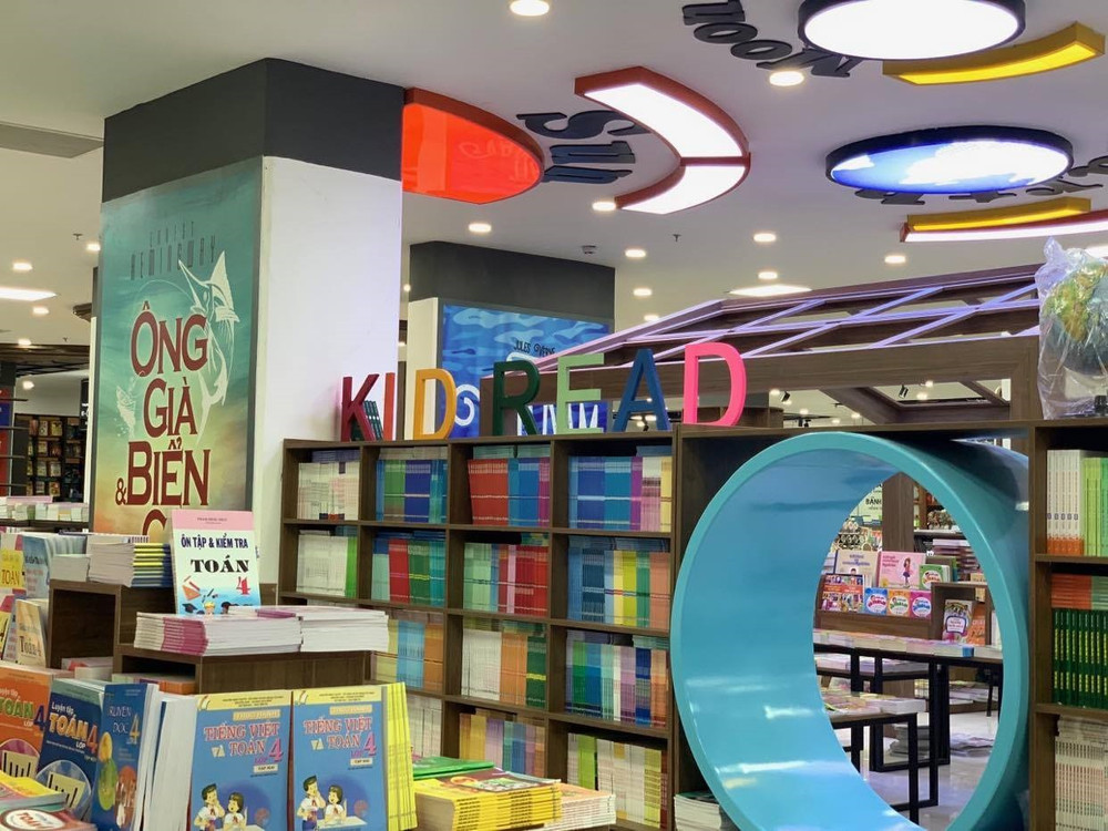 Không gian sách dành cho trẻ em. Khai trương tổ hợp Nhà sách - Cafe sách và Khu vui chơi giáo dục Tân Việt -0