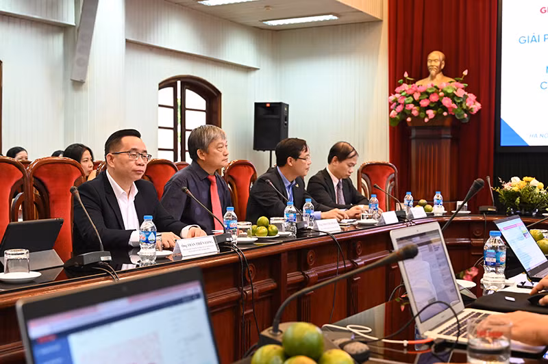 Giao lưu trực tuyến 