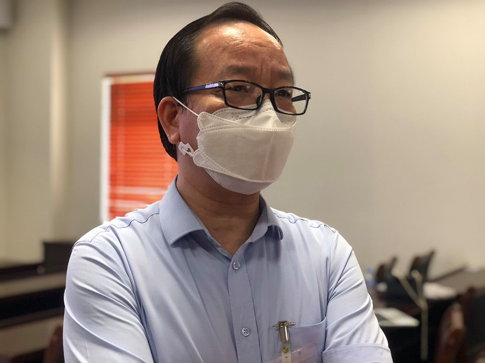 PGS, TS Trần Minh Điển, Phó Giám đốc Bệnh viện Nhi Trung ương. Tròn một tháng bùng dịch giai đoạn 3: 680 ca mắc, 27 ca tử vong -0
