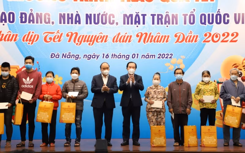 Để mỗi người dân, mỗi gia đình đều được đón tết ấm áp, đầy đủ -0