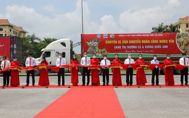 Cắt băng xuất hành đưa nhãn lồng Hưng Yên vào các hệ thống phân phối. 77971-1626330708828.jpg