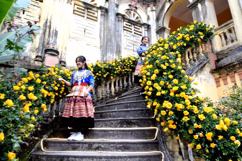 Khôi phục chợ đêm du lịch trên cao nguyên trắng Bắc Hà -0