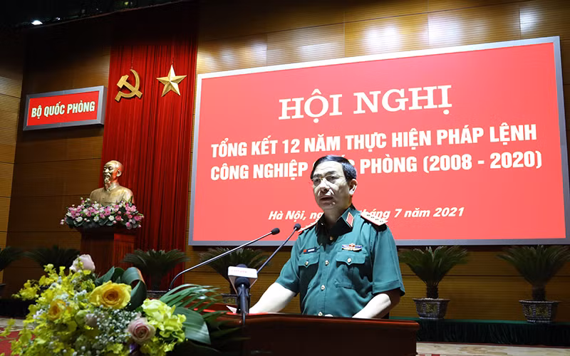 Đại tướng Phan Văn Giang phát biểu ý kiến tại hội nghị. 