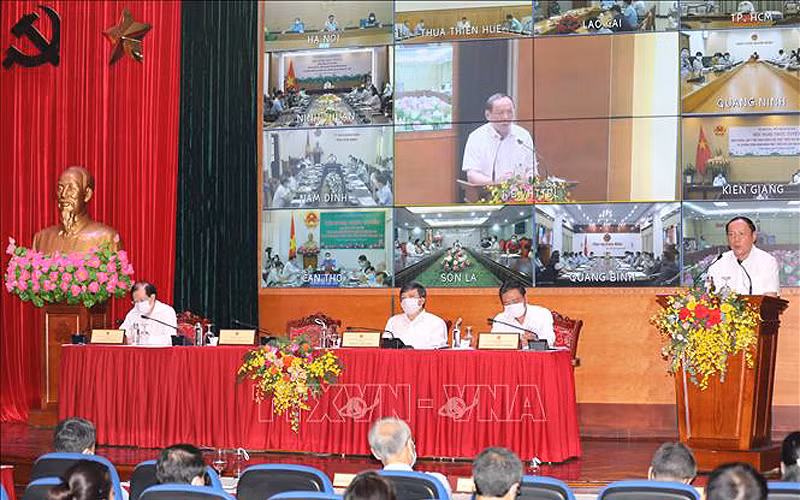 Bộ trưởng Bộ Văn hóa, Thể thao và Du lịch Nguyễn Văn Hùng phát biểu tại điểm cầu Hà Nội. (Ảnh:TTXVN) 