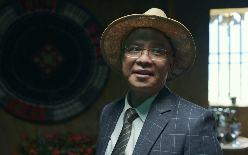 Nghệ sĩ Anh Tuấn trong vai ông trùm. Vụ tiêu cực trong đấu thầu sinh phẩm y tế lên phim -0