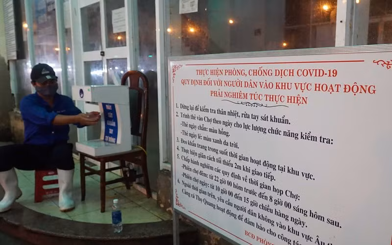 Cảng cá Thọ Quang nỗ lực duy trì hoạt động cùng chống dịch -0