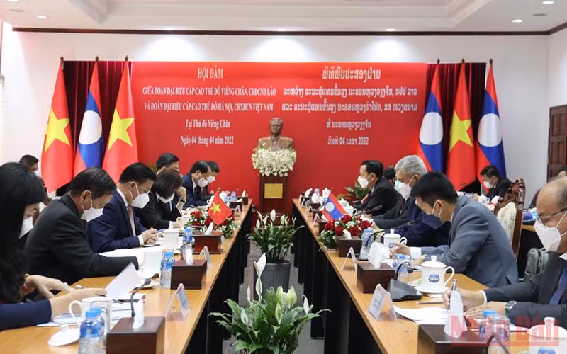 Hội đàm sáng 4/4 tại Thủ đô Vientiane, Lào. (Ảnh: Xuân Sơn)