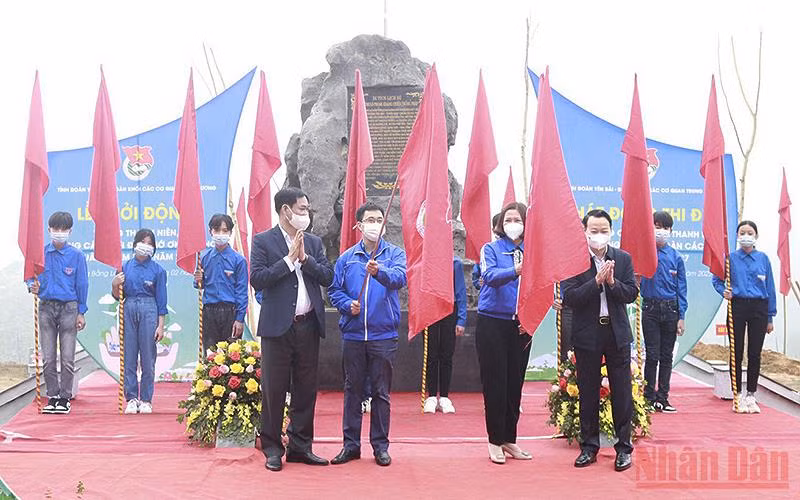 Quang cảnh Lễ khởi động Tháng Thanh niên năm 2022 của tuổi trẻ Khối các cơ quan Trung ương và tỉnh Yên Bái.