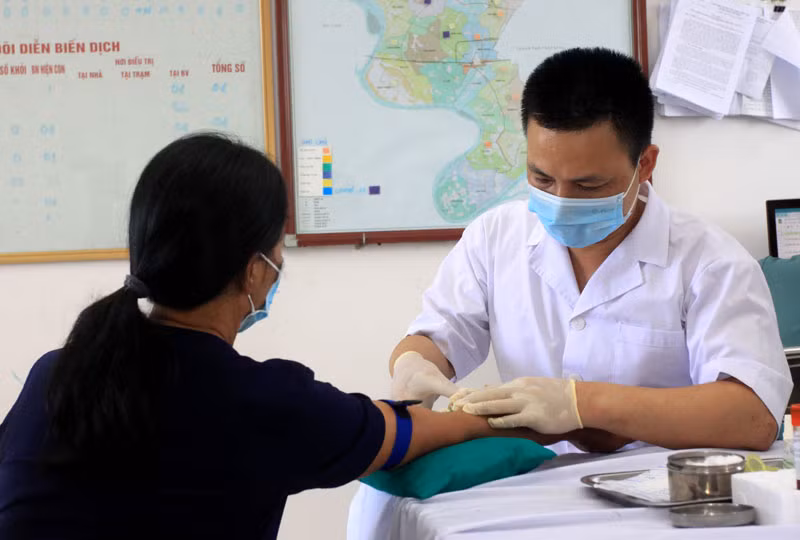 Số người đến các điểm tiêm vaccine phòng Covid-19 mũi bổ sung, mũi nhắc lại ở Thái Bình khá thưa vắng.