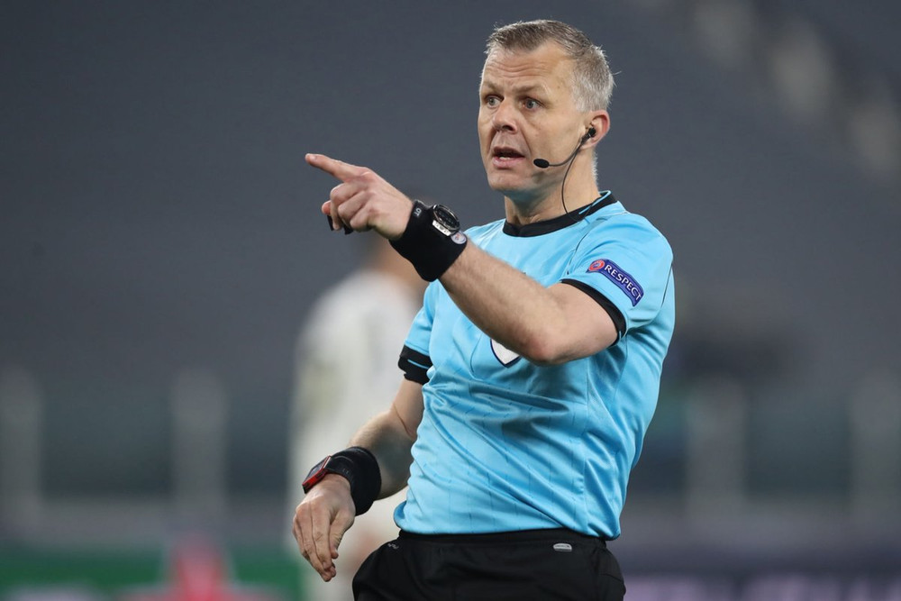 Trọng tài Bjorn Kuipers bắt chính trận chung kết EURO 2020. (Ảnh: Getty)