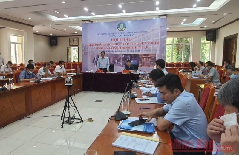 Thứ trưởng Nguyễn Hoàng Hiệp chỉ đạo tại Hội thảo ngày 9/7. Gắn giải pháp công nghệ với đầu tư công trình thủy lợi -0