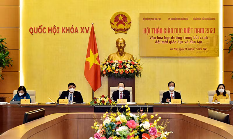 Nâng cao nhận thức, hoàn thiện quy chế về xây dựng văn hóa học đường -0