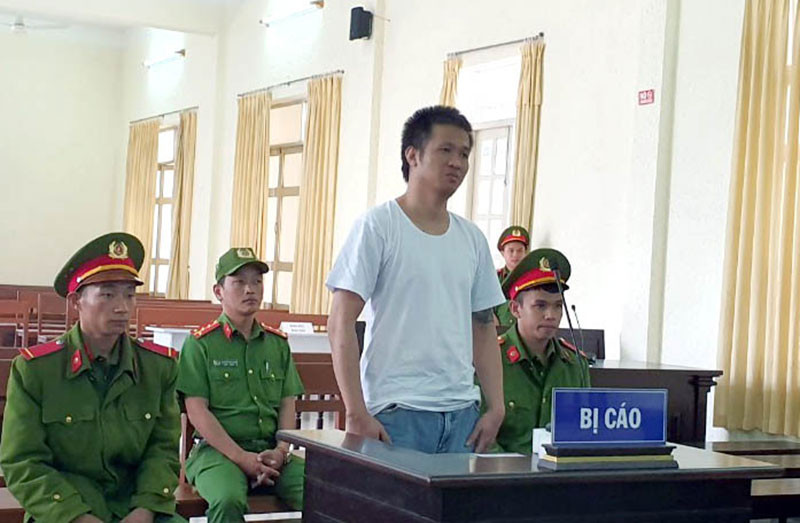 Bị cáo Nguyễn Quốc Đức Vượng tại phiên tòa.