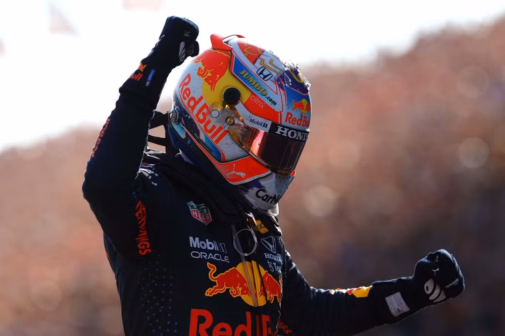 Verstappen lên ngôi trên sân nhà. (Ảnh: F1)