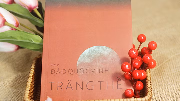Có một trăng thề trong Đào Quốc Vịnh