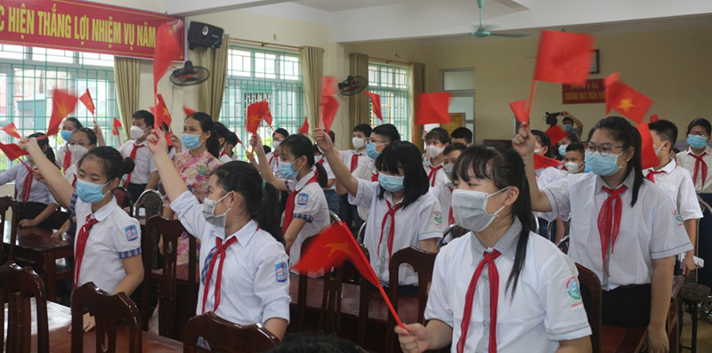 Lễ khai giảng trực tuyến năm học 2021 - 2022 tại Trường THCS Trần Phú, TP Phủ Lý. Các địa phương khai giảng năm học mới -0