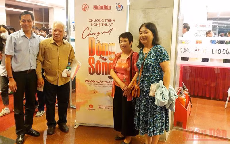 Nghe tiếng vọng non sông trong tinh thần hòa hợp -0