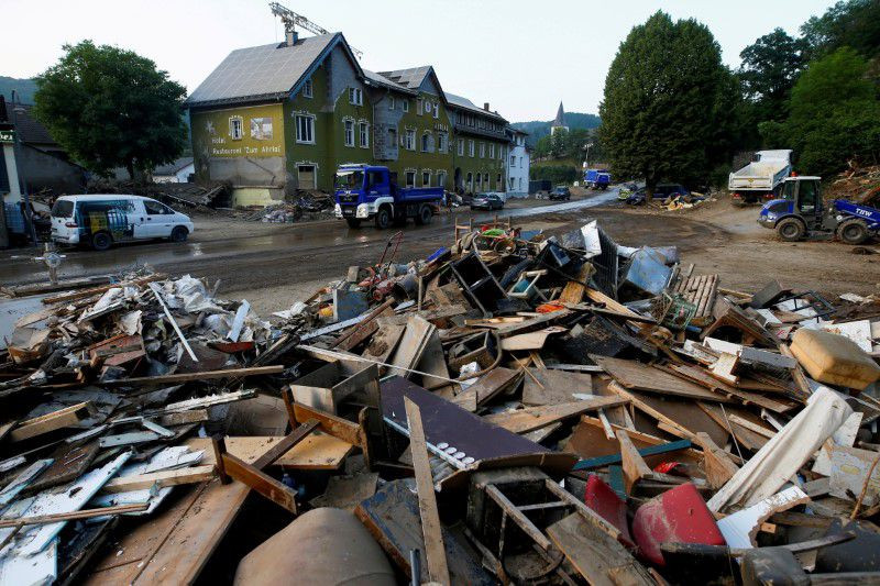 Lũ lụt do mưa lớn khiến đường phố tan hoang ở Schuld, Đức ngày 20/7. (Ảnh: Reuters). Liên hợp quốc: Tác động của con người lên khí hậu là không thể đảo ngược -0
