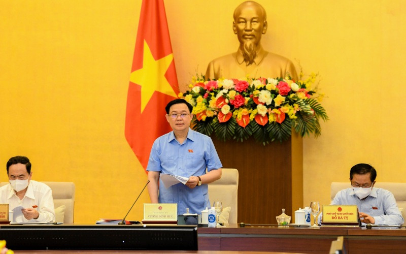 Chủ tịch Quốc hội Vương Đình Huệ phát biểu khai mạc phiên họp.
