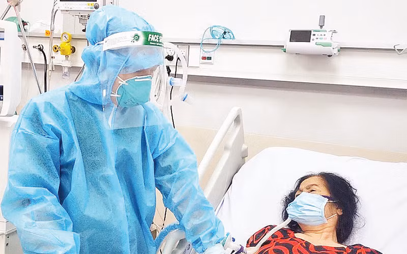  Những F0 sau quá trình điều trị cần có thời gian theo dõi, chăm sóc để sớm quay lại cuộc sống bình thường.