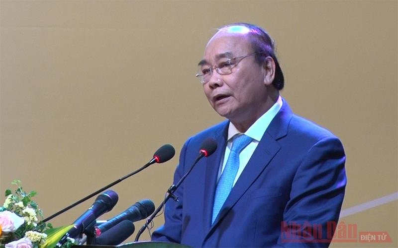 Thủ tướng Nguyễn Xuân Phúc phát biểu kết luận hội nghị. Thủ tướng Nguyễn Xuân Phúc chủ trì Hội nghị về phát triển bền vững vùng ĐBSCL -0