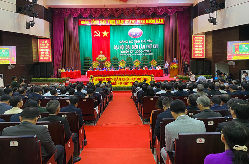 Toàn cảnh Đại hội. Khai mạc Đại hội Đại biểu Đảng bộ tỉnh Phú Yên lần thứ 17 -0