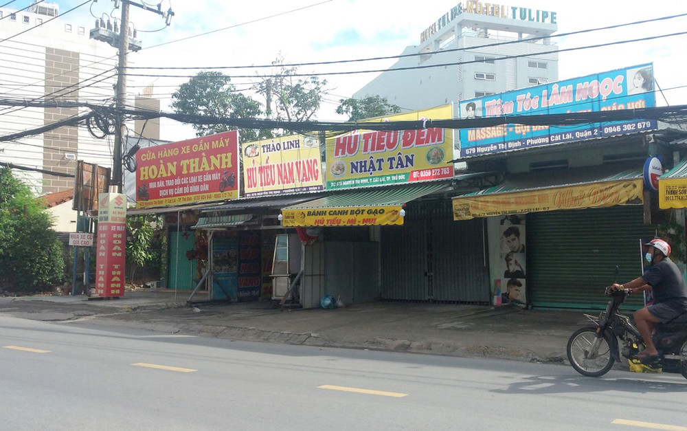 TP Hồ Chí Minh ngày đầu giãn cách xã hội theo Chỉ thị 16 ảnh 1 TP Hồ Chí Minh ngày đầu giãn cách xã hội theo Chỉ thị 16 -0