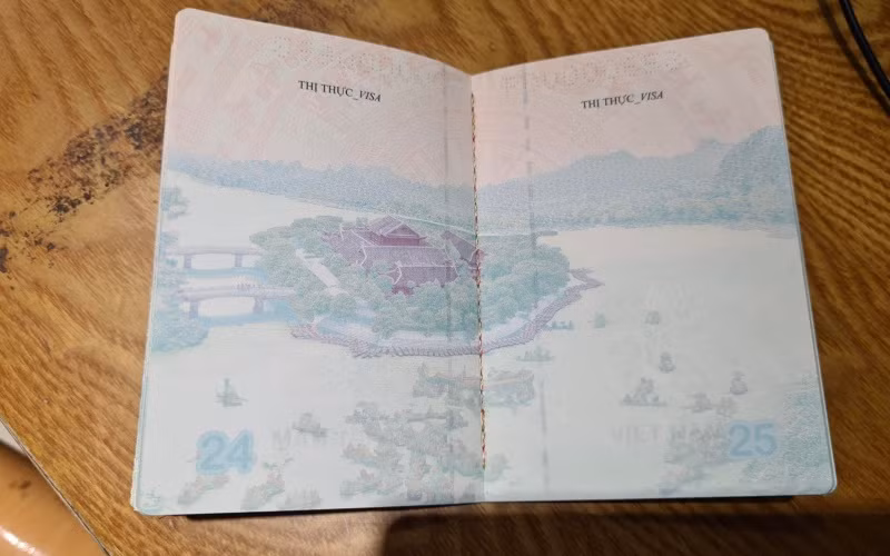 Bộ Công an cấp hộ chiếu phổ thông mẫu mới mang đậm bản sắc Việt Nam -0