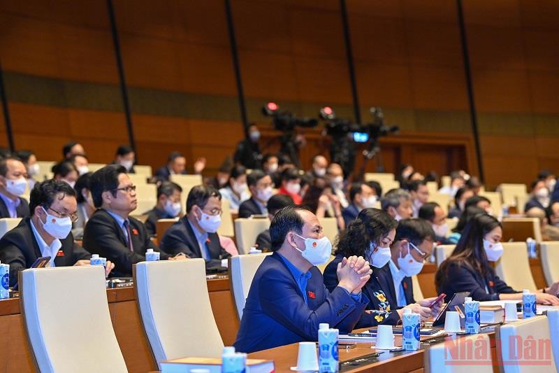Quang cảnh phiên chất vấn và trả lời chất vấn sáng 11/11. (Ảnh: LINH NGUYÊN) Bộ trưởng Nguyễn Chí Dũng: Sửa đổi Nghị định 57 để hỗ trợ đầu tư cho hạ tầng nông nghiệp -0