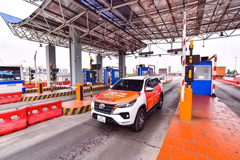 Ứng dụng hệ thống ePass tại một trạm thu phí.