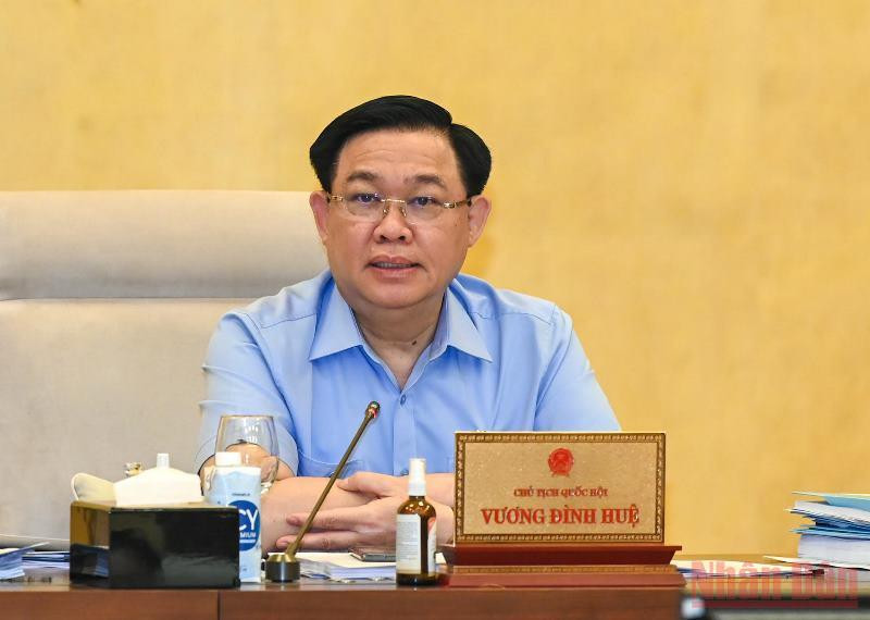 Chủ tịch Quốc hội Vương Đình Huệ phát biểu ý kiến tại phiên họp. (Ảnh: Duy Linh) Phản ánh đầy đủ tâm tư, nguyện vọng của cử tri và nhân dân -0