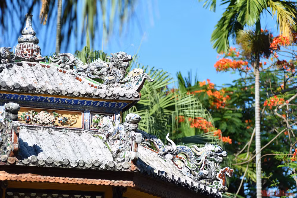 Vàng son một thuở cung An Định -0
