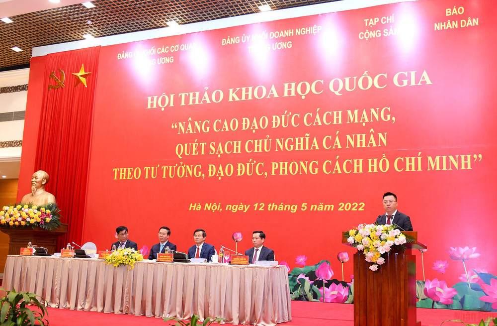 Tổng Biên tập Báo Nhân Dân Lê Quốc Minh phát biểu kết luận hội thảo. 22.jpg -0