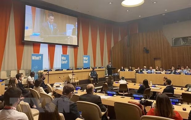 Trưởng Phái đoàn đại diện thường trực Việt Nam tại Liên hợp quốc, Đại sứ Đặng Hoàng Giang chia sẻ tại Chương trình. (Ảnh: TTXVN)