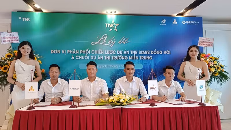 TNR Holdings Vietnam lựa chọn nhà phân phối chiến lược cho quỹ sản phẩm đặc biệt tại TNR Stars Đồng Hới -0