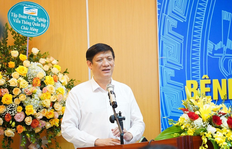 GS, TS Nguyễn Thanh Long phát biểu tại buổi lễ. 168 cơ sở y tế được bệnh viện tuyến đầu nhi khoa hỗ trợ chuyên môn -0