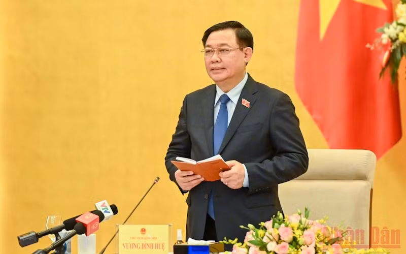 Chủ tịch Quốc hội Vương Đình Huệ phát biểu ý kiến tại tọa đàm. (Ảnh: Duy Linh)