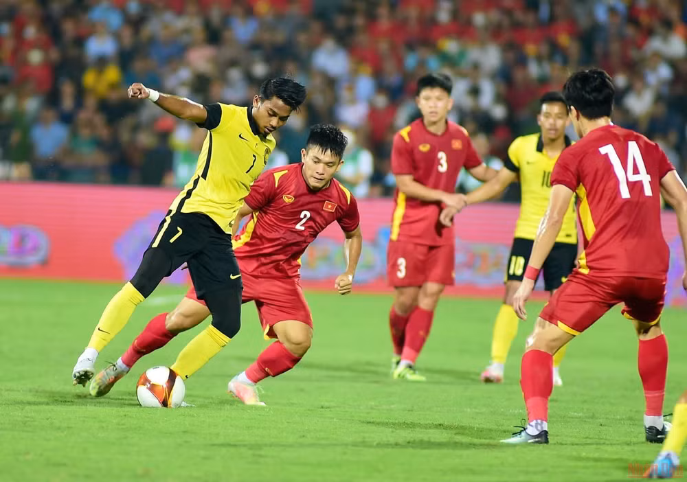 (Hết hiệp 1) U23 Việt Nam 0-0 U23 Malaysia: Tiến Linh lỡ cơ hội mở tỷ số -0